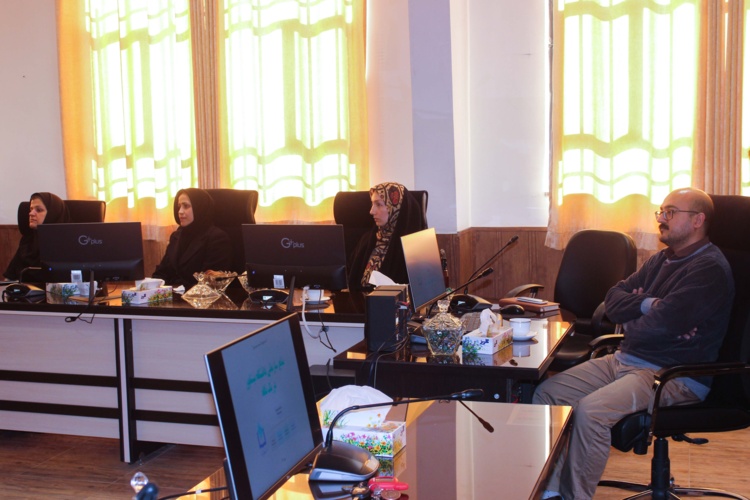 نشست صمیمانه هیأت رئیسه دانشگاه با اعضاء هیأت علمی دانشکده فنی و مهندسی